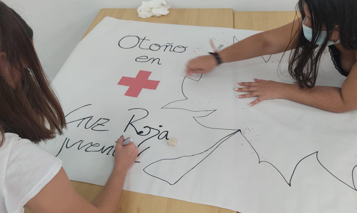 CruzRojaSevilla's tweet photo. [#Infancia]👧👦

Jornada de ocio con los  peques de #CREcija para dar la bienvenida al otoño🍁

Comenzamos con una gymkana de juegos en equipo -juegos populares, adivinanzas musicales...- y finalizamos con un desayuno con baile incluido.

#CRJSevilla
#Ocioseguro https://t.co/qVYhkc1F8G