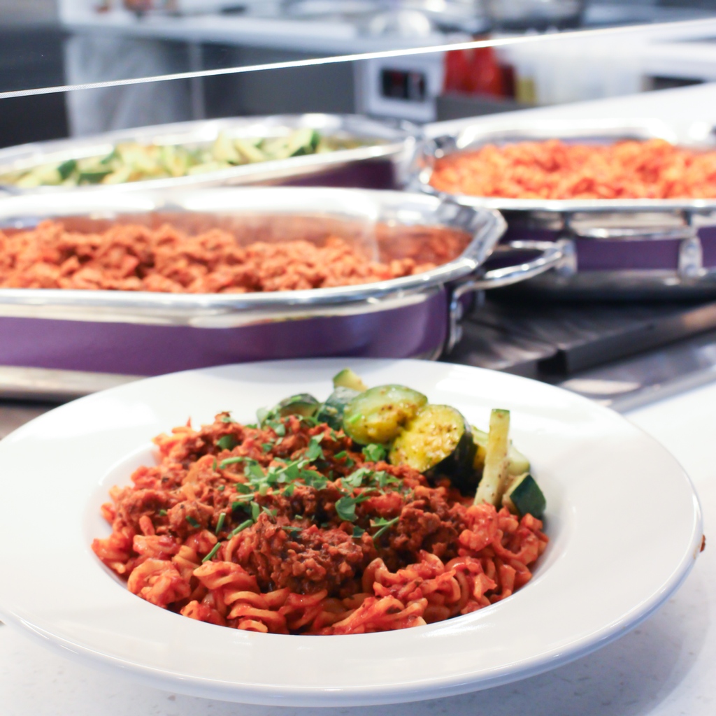 PCDining_401's tweet photo. So what is the SImple Servings Platform in Ray anyway?  Dietitan Michelle Switach explains this allergen-friendly dining experience in this week's Tips from the Dietitian's blog.  Find out more https://t.co/1WnJKfO2Db #providenceollege https://t.co/OTXLxJFEAz