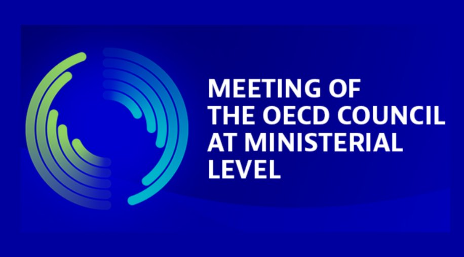 🗓️ Save the dates! Don't miss the livestreams of our #OECDMinisterial 2021 side events:

🎦 Putting the OECD #AI Principles into practice: Progress &amp; future directions, 4 October ▶️ oecd.ai/mcm
🎦 Addressing #DigitalGender Divides, 5 October ▶️ oe.cd/40V