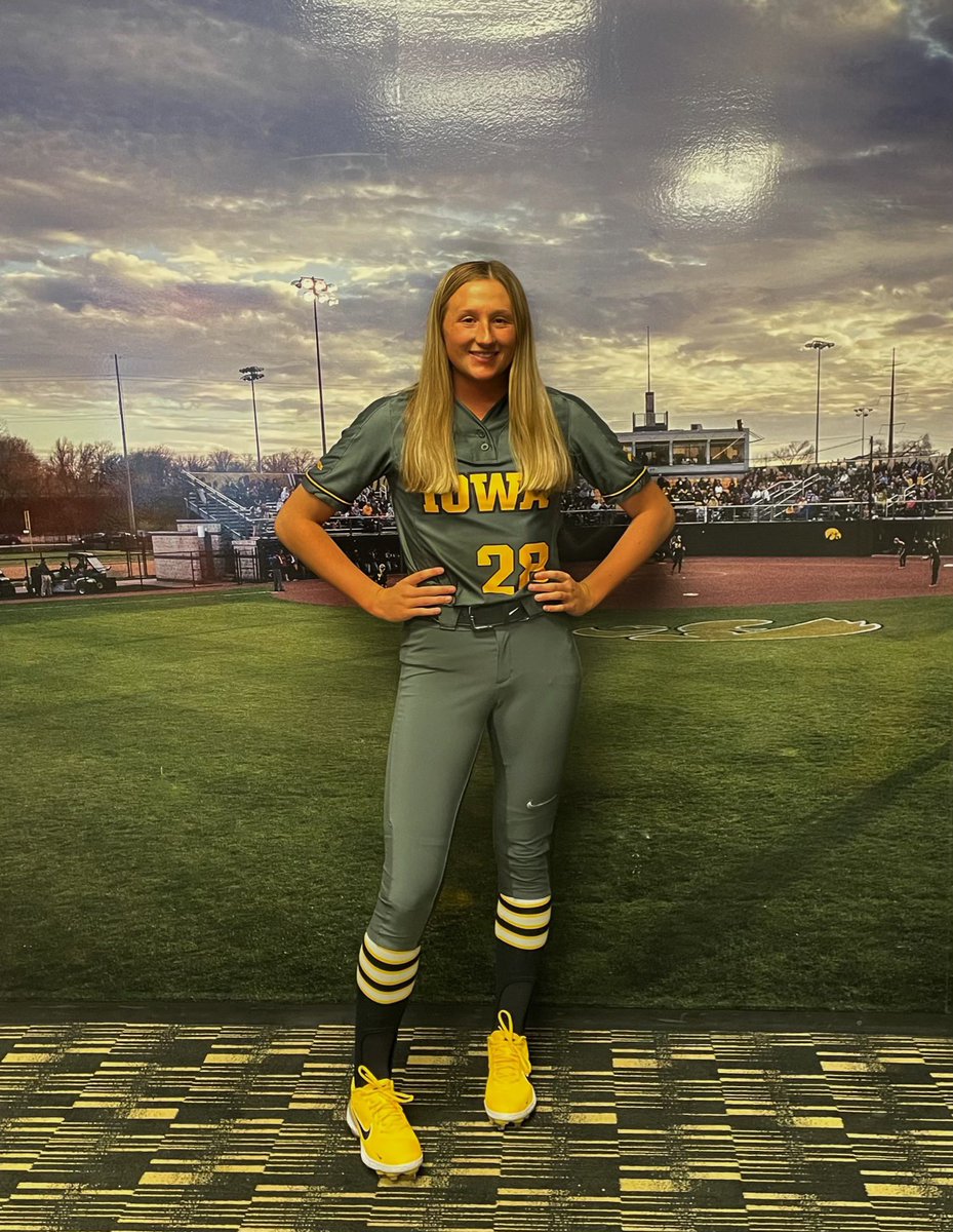 t_bennett02's tweet photo. I’m so excited to announce that I have decided to continue my academic and softball career at the University of Iowa! Huge thanks and shoutout to all my family, friends, coaches, and teammates who have been there for me every step of the way! Go Hawks!💛🖤 https://t.co/AxJKoWs9TW
