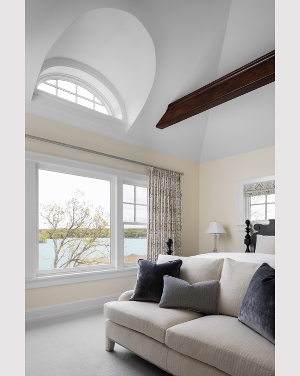 DeepRiverLTD's tweet image. Home Tour, View #7: The Primary Suite of this Dutch colonial inspired Shingle Style custom home. 
Last View: Children's Baths
 Next Up: Primary Bath

Photo: Ryan Hainey Photography

#windowseat #windowbench #primarybedroom #lakehouse #roomwithaview