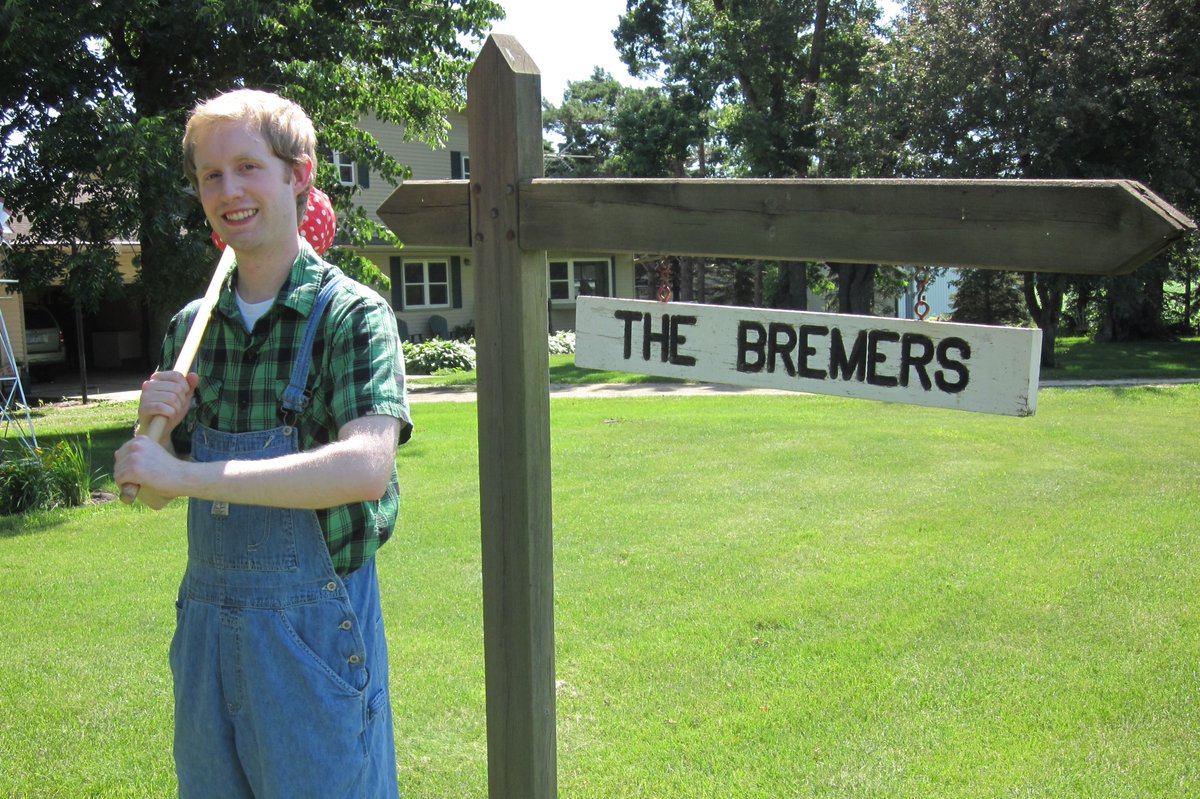 Of course I'm proud of our farm kid! My Barnyard View : So Proud of "Take A Hike, Mike!" mybarnyardview.blogspot.com/2021/09/so-pro… #ThrowbackPhoto