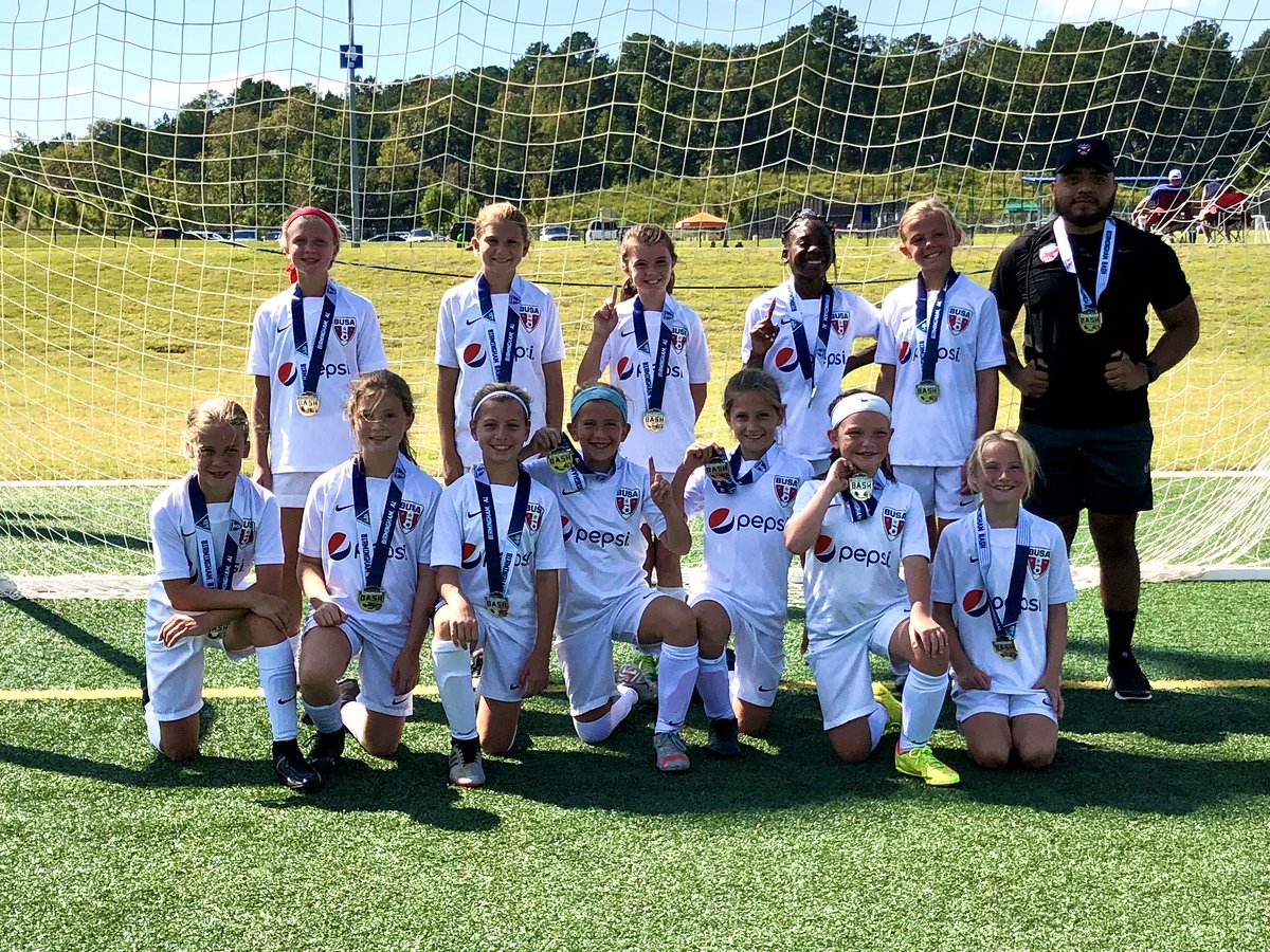 Bham_United's tweet photo. Congratulations to our Champions
Team: AFC 11G Central Navy
Tournament: Birmingham Bash
Coach: Henry Martinez/Janet Parks โฝ๏ธ๐๐๐ฅ
#AlabamaFC https://t.co/BT6FtGQB7Q