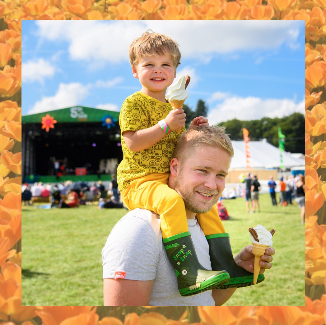 WE MISS HOT DAYS WITH ICE CREAM!🍦
-
During the festival were graced with beautiful weather, blue skies and very tasty Mr Whippy ice creams! 🍨 
-
As Autumn starts to roll in, we wanted to reflect on the amazing sunny days this summer! 🍂
-
SEASON 2 👉 5onthefarm.com/season2/