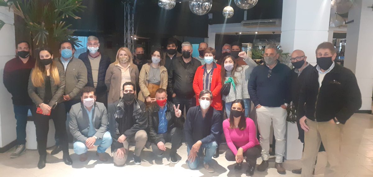 Plenario de la #segundasecciónelectoral en #SanNicolás junto a <a href="/RandazzoF/">Florencio Randazzo</a> <a href="/stellamendano/">Stella Mendaño</a> y Fernando Nouet

Gracias <a href="/GustavoOuakim/">Gustavo Ouakim</a> por recibirnos 👏

#VamosConVos #Hayotrocamino <a href="/VamosConVos_/">Vamos Con Vos</a> <a href="/partido3p/">Partido Tercera Posición</a> #TerceraPosicion #3p