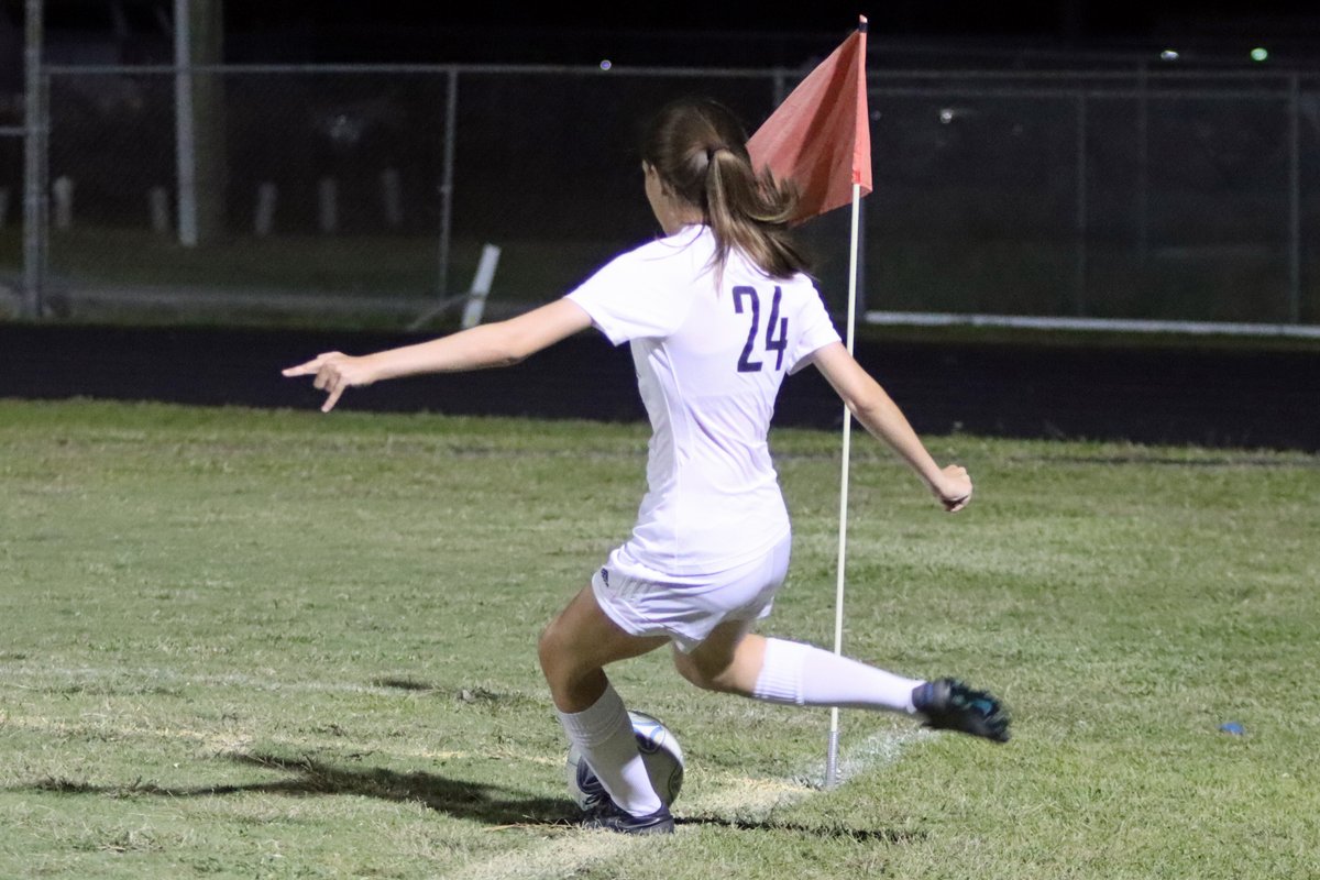 RHS_Girls_Soc's tweet photo. The temperature is dropping. Which means the anticipation for the season is rising. 

Bring on #soccerseason. 

#GoKnights. https://t.co/EXp0SB9PiF