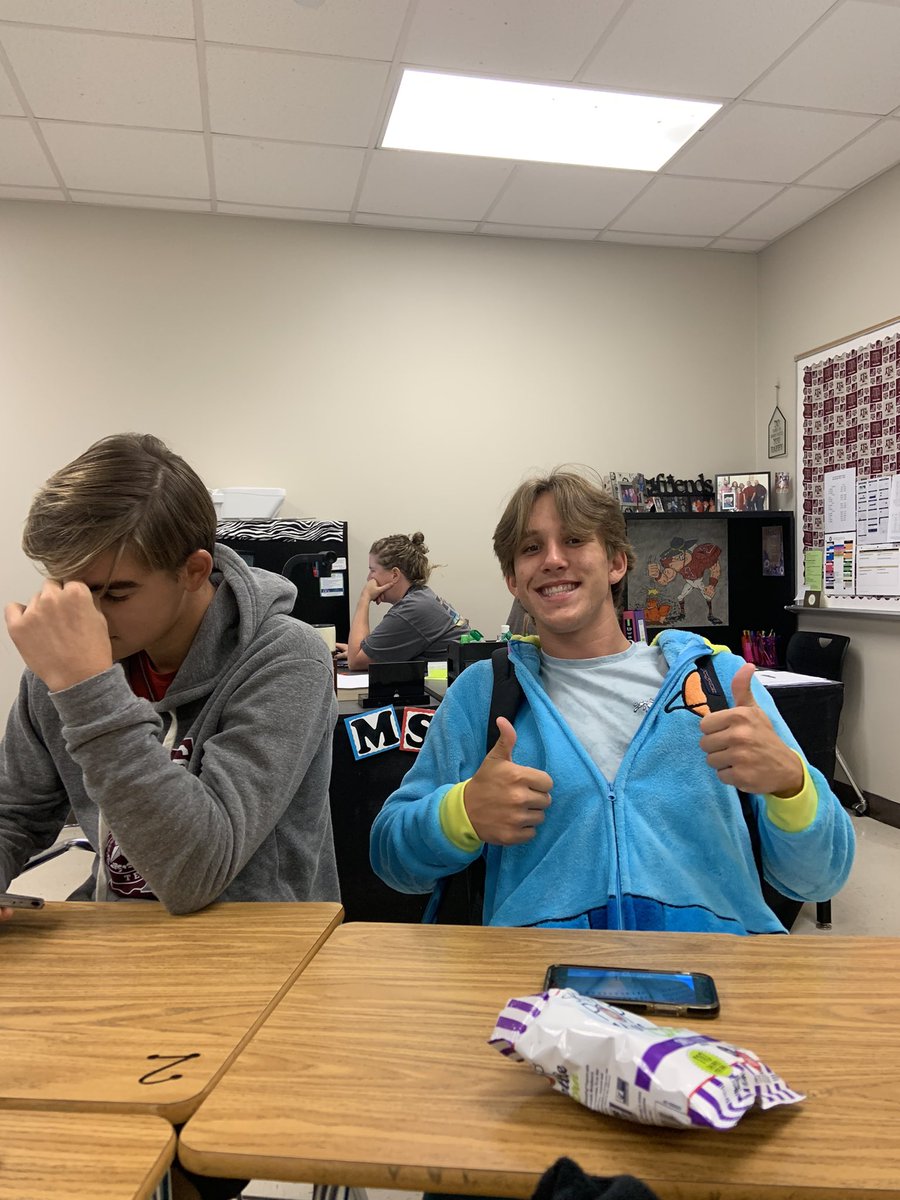 LilyFarias11's tweet photo. It’s the onesie for me @VictoriaISD #VWHS #BOB21 https://t.co/2Vxrdw9jR0