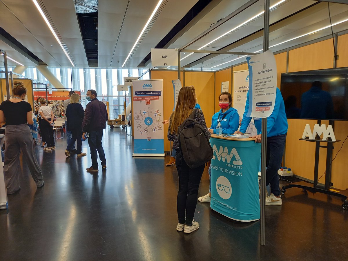 LeCouventRennes's tweet photo. Hier le Couvent accueillait de nouveau le salon 24h pour l'#Emploi et la #Formation ! 
👥 Plus de 60 exposants étaient présents à la rencontre des candidats, dans de très nombreux secteurs d'activité 👏
 #Rennes #Couvent https://t.co/wqvmKYA7Ox