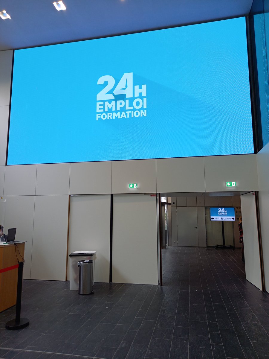 LeCouventRennes's tweet photo. Hier le Couvent accueillait de nouveau le salon 24h pour l'#Emploi et la #Formation ! 
👥 Plus de 60 exposants étaient présents à la rencontre des candidats, dans de très nombreux secteurs d'activité 👏
 #Rennes #Couvent https://t.co/wqvmKYA7Ox