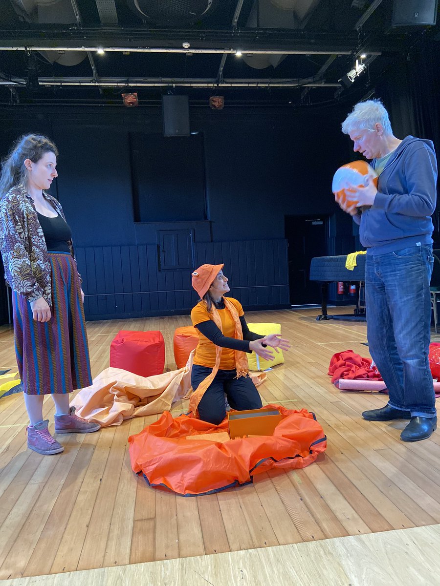 A huge thank you to <a href="/poundarts/">🇺🇦Pound Arts🇺🇦</a> for letting us get creative in their lovely space for our Rainbow R&amp;D. Lots of colourful fun! 🌈 
We’ve been working with the fab <a href="/RuthHillWrites/">Ruth Hill</a>, #PatrickBridgman along with <a href="/Nata_Angele/">Nathalie Codsi</a> and <a href="/Hester00Welch/">Hester Welch</a> from <a href="/SpiltInkTheatre/">Spilt Ink Theatre</a> ❤️🧡💛 #acesupported