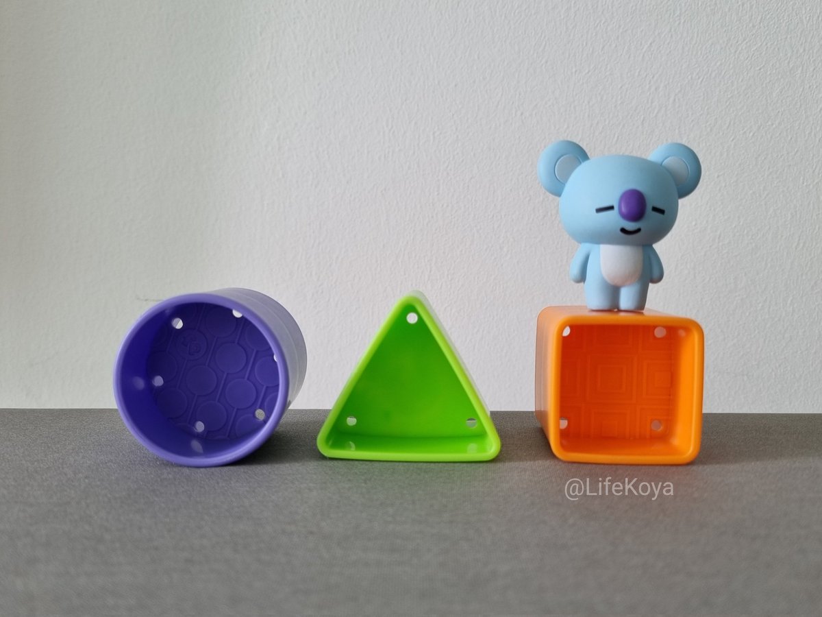 LifeKoya's tweet photo. Do you want to play? https://t.co/UQ0wV2X2If