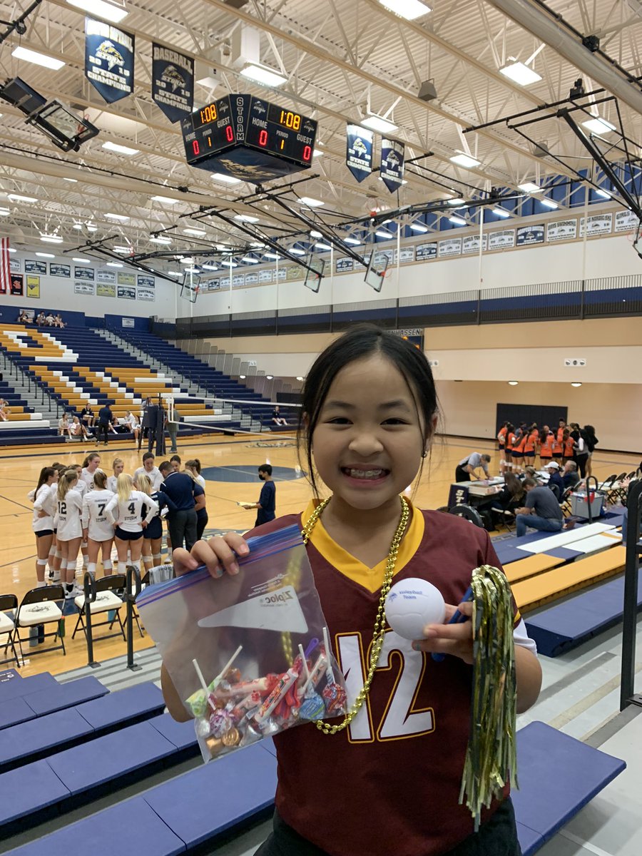 LizPham's tweet photo. Thank you @ChanVball for the fun youth night at the girls volleyball game last night! My daughter’s a huge fan now and can’t wait until she gets to play for Chan!!

@chanstormAD https://t.co/YLVaaDdHOm