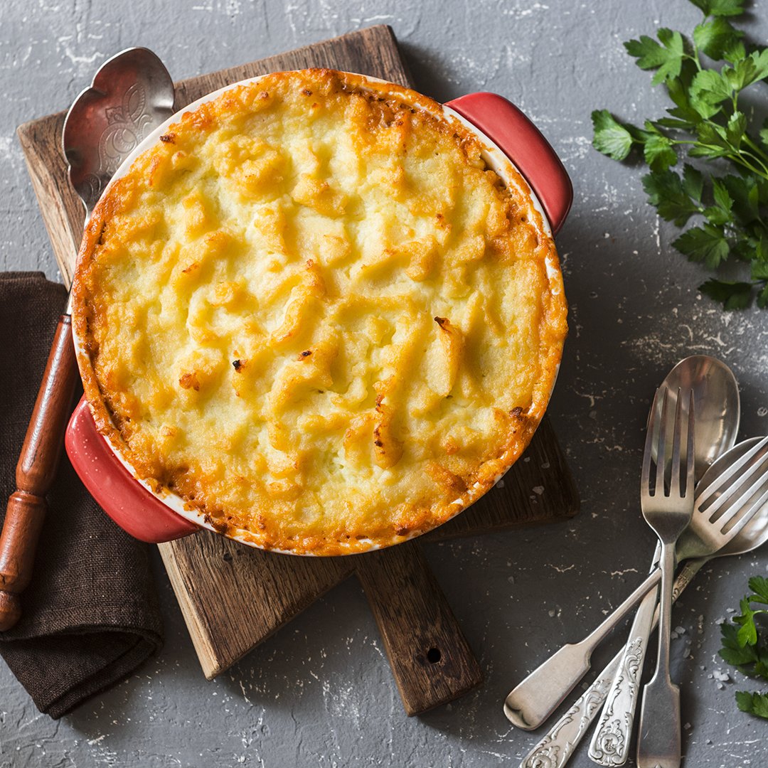 EATSPARKCITY's tweet photo. 🍂As the weather gets colder, this #vegan recipe is sure to delight the whole #family! Nutritious, Delicious, and Pure Comfort! 🥔

Directions:
https://t.co/i4pyA4Dpg4

#comfortfood #fallrecipe #parkcity #parkcityfood #healthyrecipe #shepherdspie #eatsparkcity https://t.co/MqvhXFdLDI