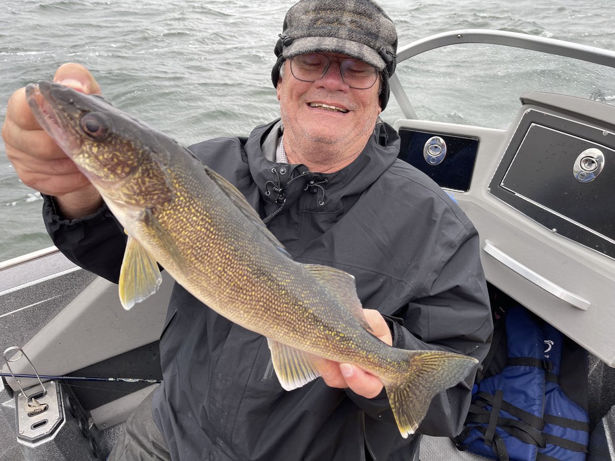brobull's tweet photo. Enjoying a Sunny September! Happy #walleyewednesday #walleyeon Anglers!, Bπ£π£ #brosguideservice #OnlyinMn #Fishing #Walleye #fun https://t.co/GZBUzVcdzB