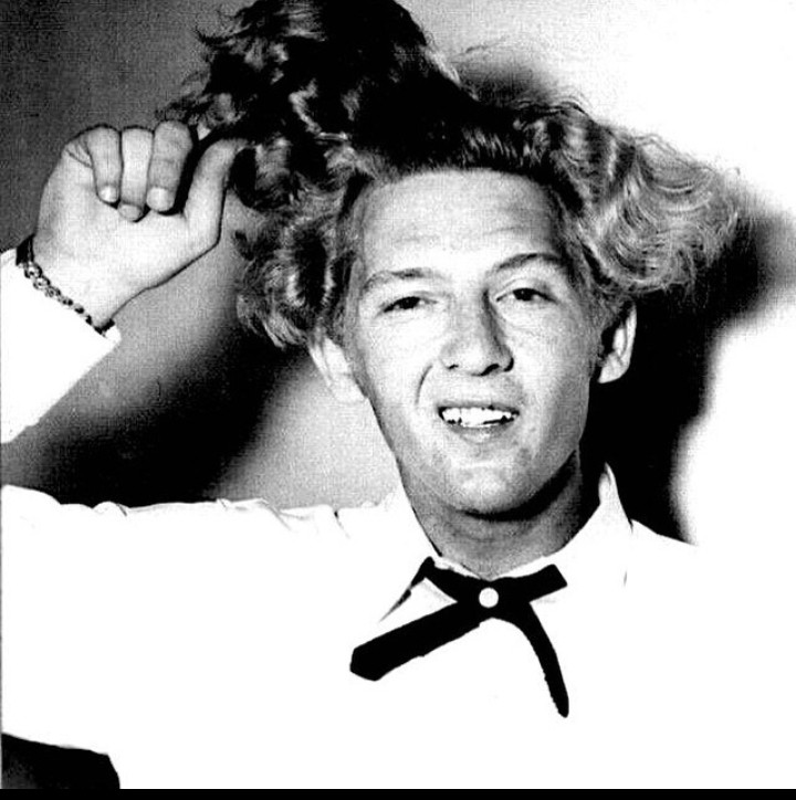 Goodness, gracious! Lock up your cousins cuz  it\s The Killer\s B\Day today! Happy Birthday, Jerry Lee Lewis! 