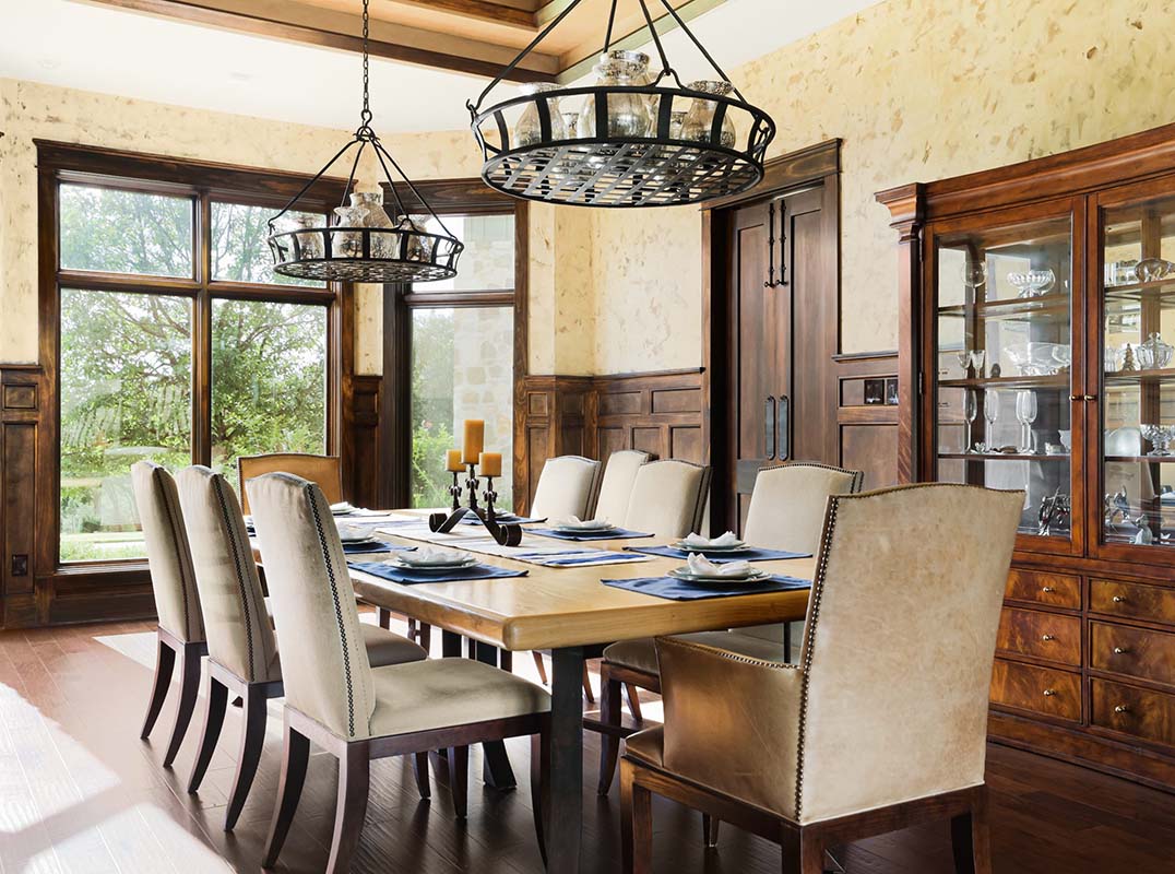 LHM_ATX's tweet photo. Hidden on a hilltop overlooking the Hill Country just 5 minutes from the charming hamlet of downtown Wimberley. Offered by Eric Copper, Associate Broker with Austin Portfolio Real Estate+KW Luxury Homes. Visit: https://t.co/mgtjLLylOL https://t.co/izlGq7Mknz