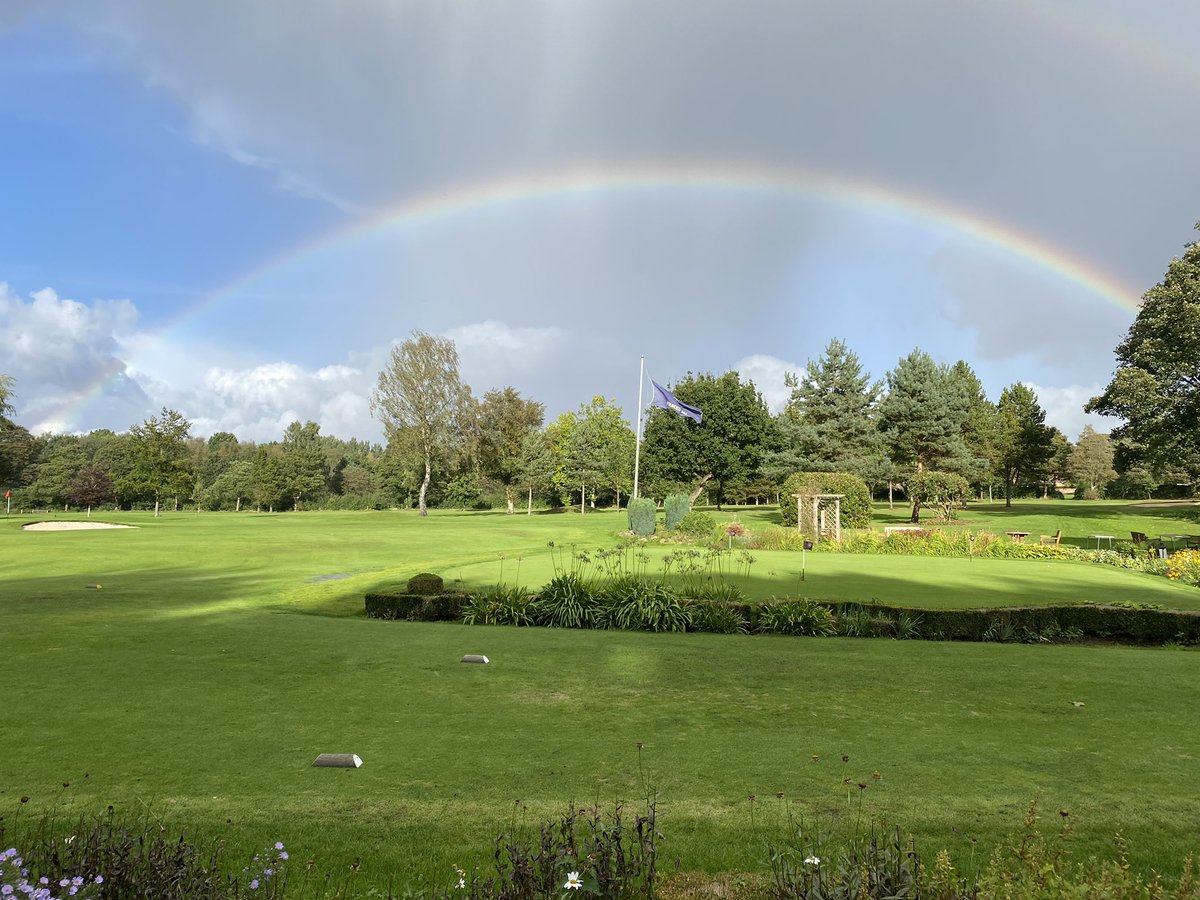 aldishopper56's tweet photo. Sunshine and showers @WorsleyGreens today. Course, as always in excellent shape!  @oldworsleygolf @sleader https://t.co/amvvGGLYZ4