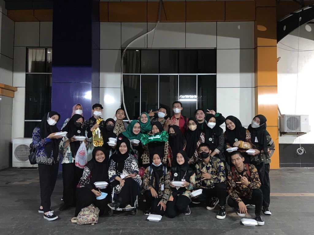 ikyrain's tweet photo. pada solid, ya walau beda" karakter tiap orang. So far mereka baik" kece jg💆‍♂️✨ https://t.co/pkPYTfBsCo