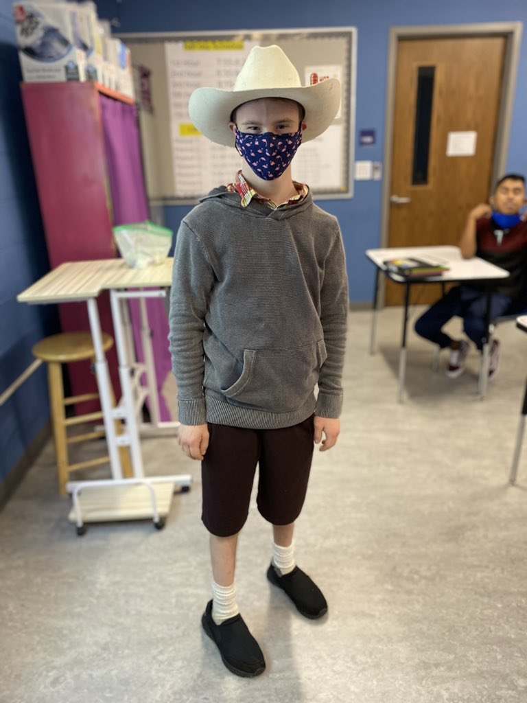 wegoDLP's tweet photo. We have some cool looking cowboys and cowgirls in our classes today! Yeehawww 🤠 #wegoDLP @WeGoActivities https://t.co/cZ99jHnxFv