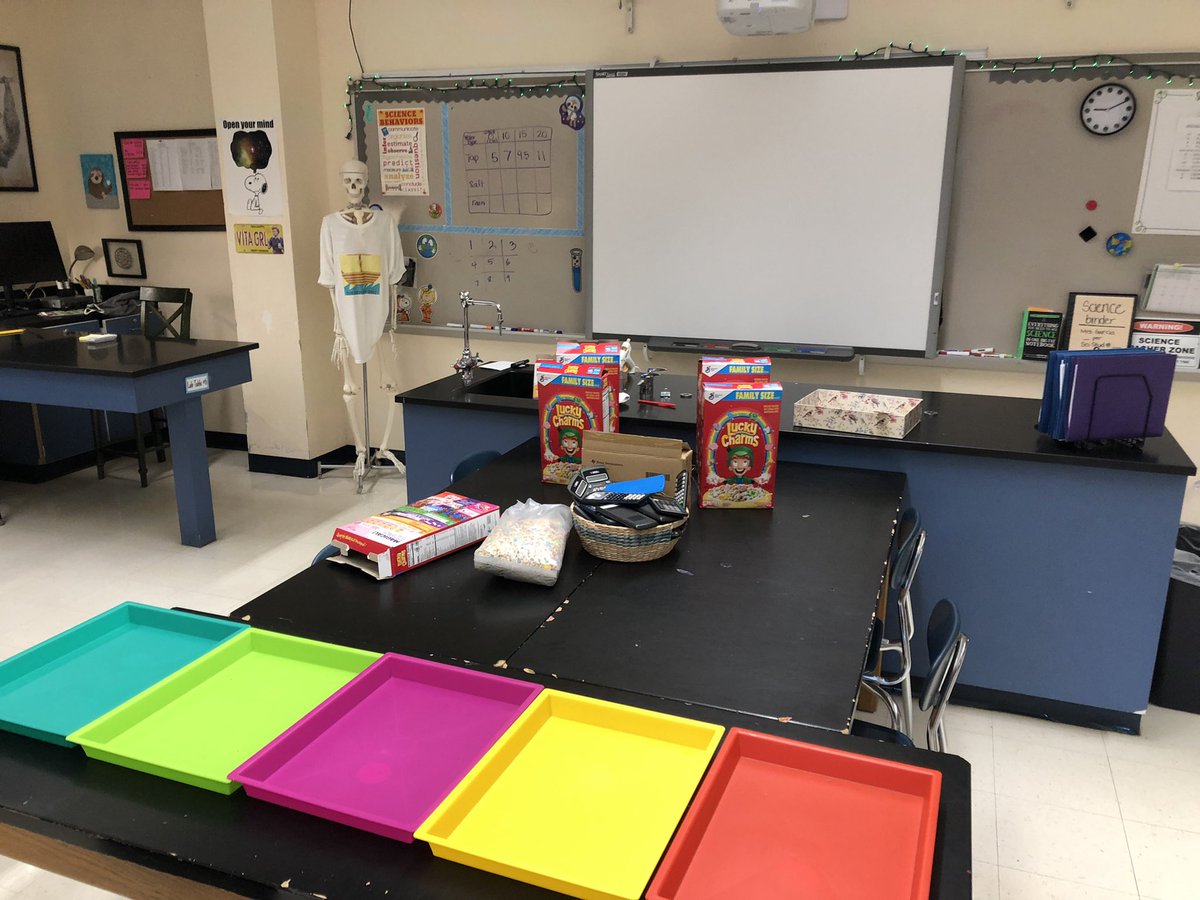 Middlebrook8Red's tweet photo. We noticed that there were new mystery #galacticmarshmallows in our @LuckyCharms Lab. It threw off our calculations, but we did get to discover new planets! #wiltonwayct #Middlebrookway #weare8R https://t.co/1vbRlICrVm