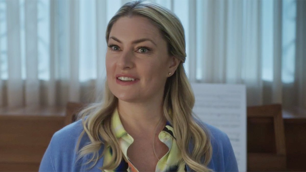 We are real worried about Alice in this sneak peek of #Riverdale's latest musical episode trib.al/fbDQwf3