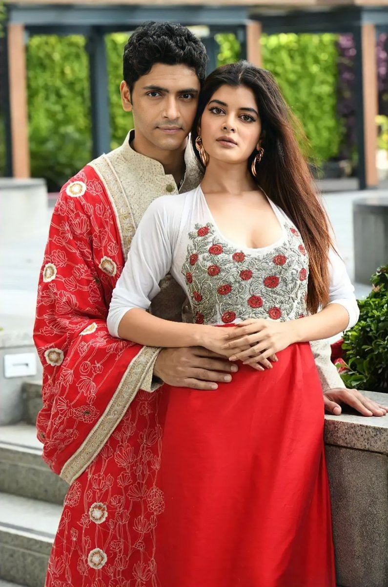 madhumitafclub's tweet photo. Pujo special shoot for @SanandaMagazine
.
.
.
.
@madhumitact @Arjun_C
#pujospecial #specialshoot #pujabarshiki #madhumitasarcar #arjunchakrabarty #madhumitasarcarfanclub #teammadhumita #onlymadhumita https://t.co/OPkJpdhvUO