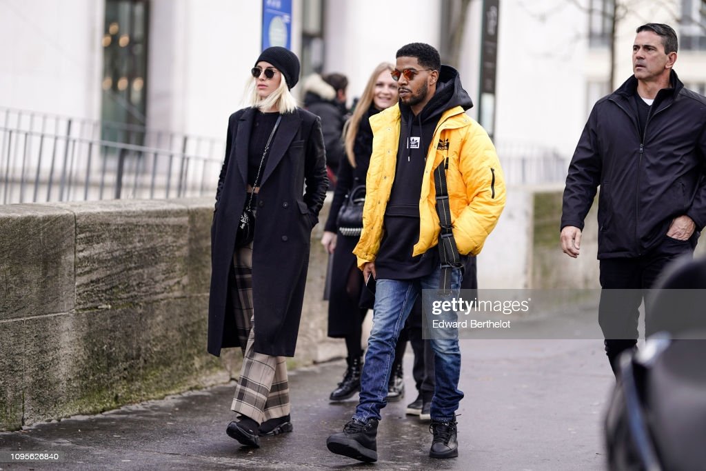 CudiFrance's tweet photo. Kid Cudi est actuellement à Paris.
Le 3 octobre se tiendra une deuxième fête Entergalactic après celle de New York.

📸 La photo date de 2019 lorsque Cudi était de passage à Paris https://t.co/Vqi4pEgkub