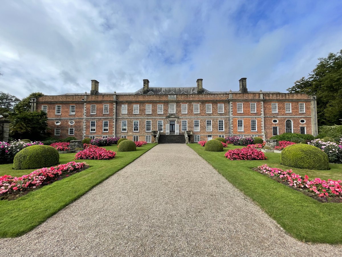 Healeyhouser's tweet photo. Two days & two β¦@nationaltrustβ© properties #Erdigg & #Berrington https://t.co/6YJos9nKbK