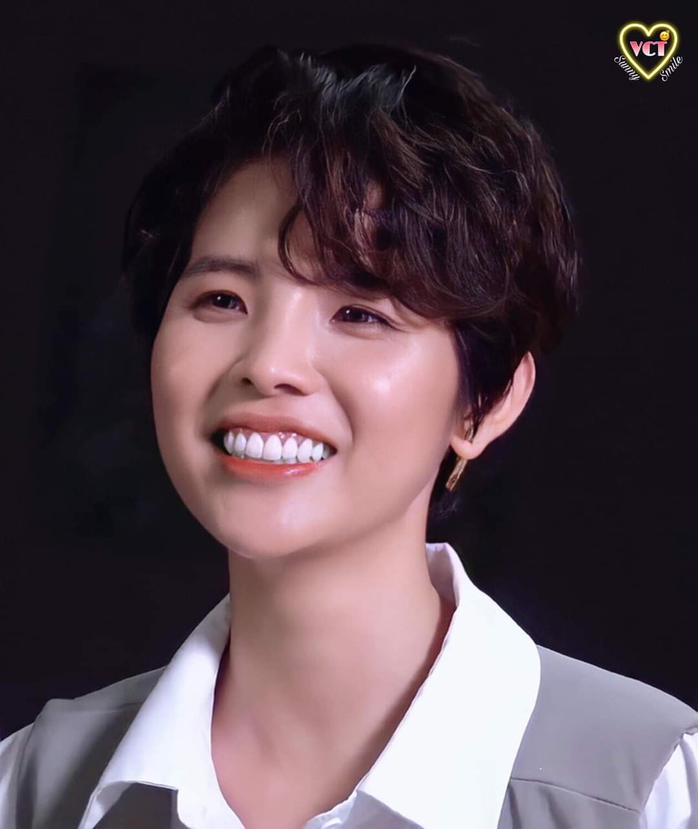 NgoThuyDuyen9g's tweet photo. Chúc ngủ ngon cả nhà 💖💖💖
Càng gần ngày càng thêm mong chờ. Hóng tin ngày mai Mèo nhé @VCTWorld
#2dayleft #VuCatTuong #TramKhongGianSo0 #誕生日 #パーティー https://t.co/lRhFgIxUJh