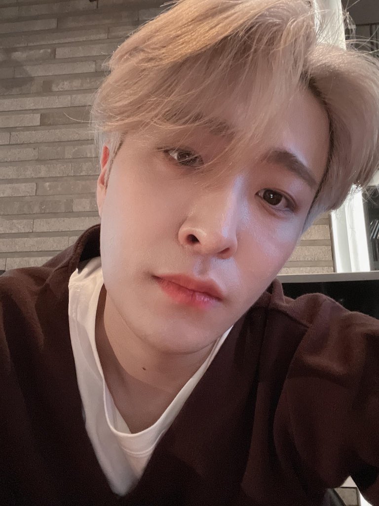 twaeniverse's tweet photo. 210930 https://t.co/KGKbVfyIEl