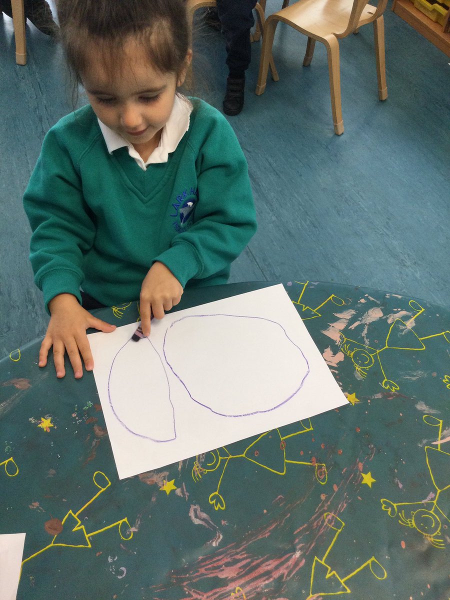 LarkHallPrimary's tweet image. Drawing anti-clockwise “magic” circles helps the children in Nursery to get ready for writing! #lheyfs2122 #lhnursery2122 #eyfswriting #eyfsmarkmaking #lhuecl