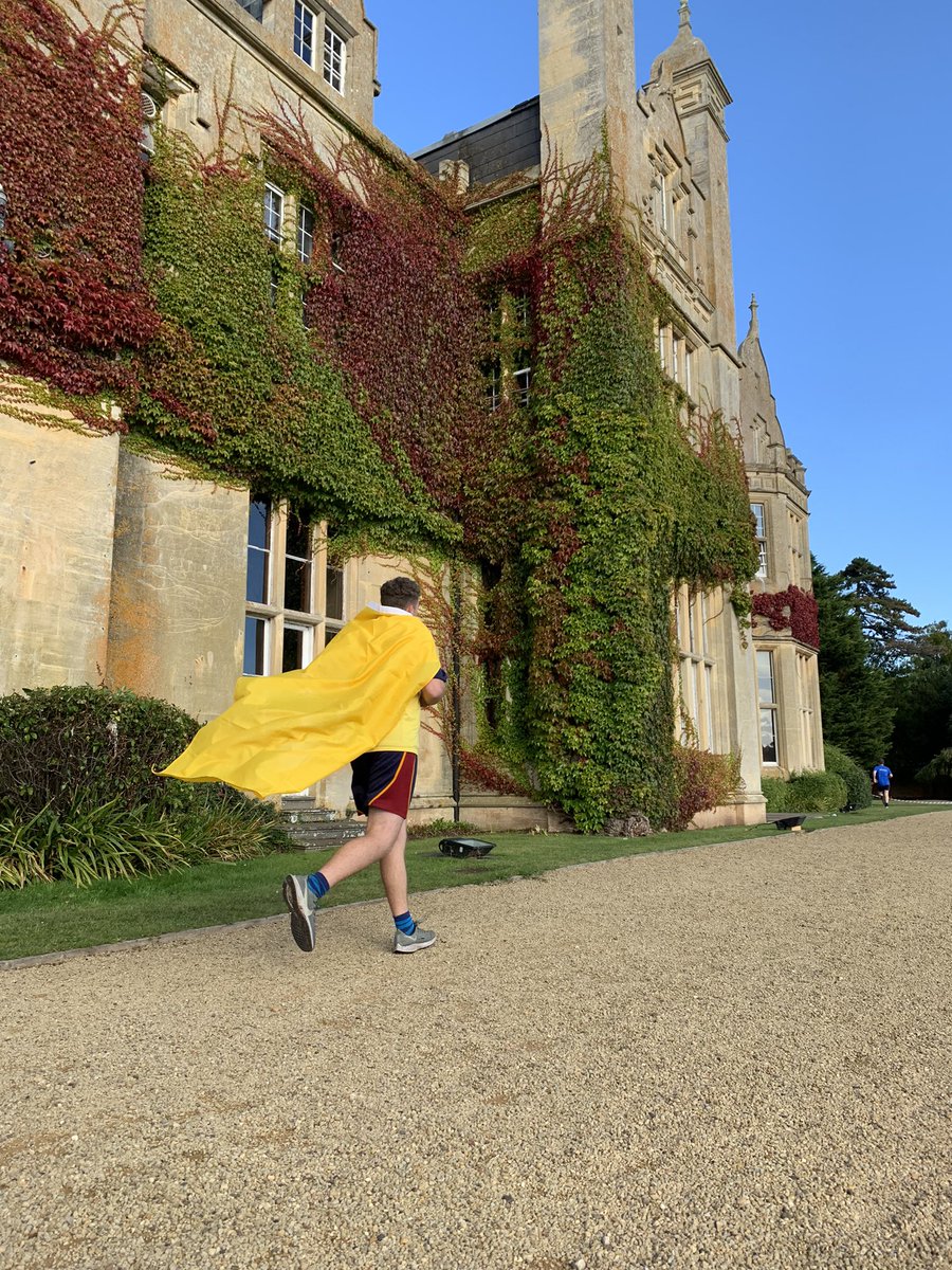 Sharp_Bredon's tweet photo. Wow! What an event whole school steeplechase was @BredonSchool so many Sharponians doing their house proud! Couldn’t capture the all of the brilliance in photos but here are a few snaps. #uptheonions #sharponians #crosscountry #yellowarmy https://t.co/6RHmV7Lb3W