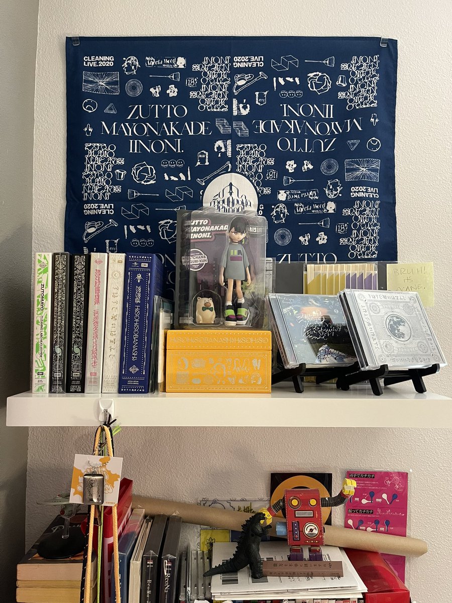 ztmy_dave's tweet photo. #zutomayo #CLEANINGLABO Arrived!

Also, announcement: My collection (which, last year I didn't know I would have today) has outgrown my display wall. New third shelf for the adjacent wall - That should be about all I ever need!

#ずっと真夜中でいいのに。 https://t.co/0BYlRnINiz