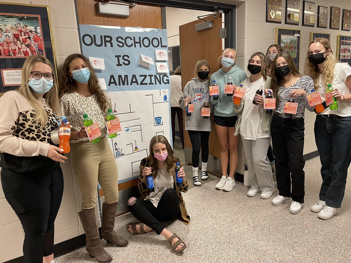 OlatheFutureEd's tweet photo. FEA delivering some #deviousSIPS to the @OlatheEastHawks custodians! You help make our school look amazing! Thanks you!!! 

#FEA #AppreciationPost #custodianappreciation #thankyou https://t.co/DJQfVrYWVi