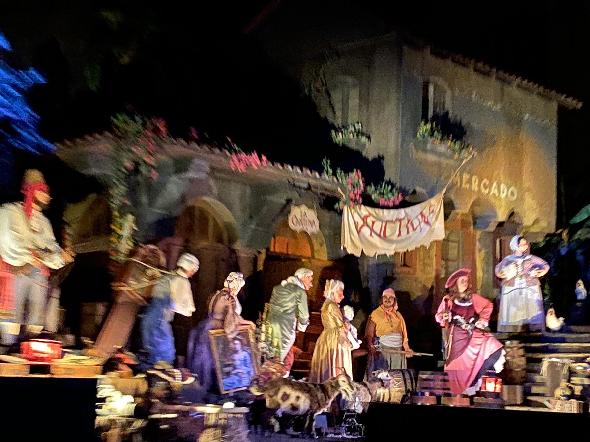 wdw_lovin_ma's tweet photo. We wants the red head #TravelWithFTC #ijustneedtotravel #florida #vacation #shelbyftc #travel #FTC #DisneyWorld #WaltDisneyWorld #FairyTaleConcierge #WDW
#magiciscalling #waltdisneyworld50 https://t.co/wdkRCH8RRv