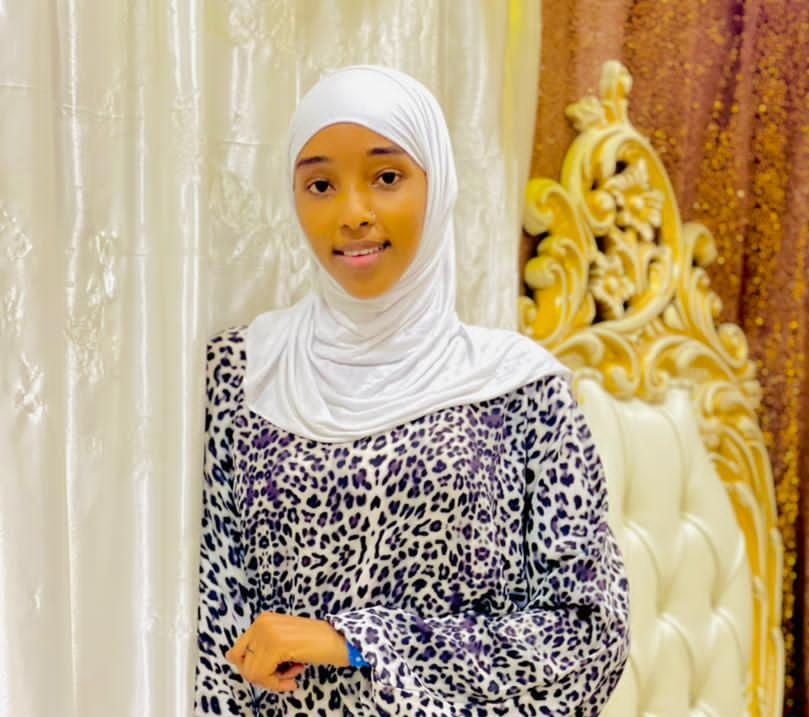 naimaahned's tweet photo. Farxadaadu Waxey ku jirtaa Gacantaada
ma jiro saaxiib kaa qaadi kara ama qof aad jaceshahay oo Burburin karo Adiga laguuma Abuurin Ayaga Dartood Talo saaro Eebe Horena usoco❤️🌷
#Faraxsan
#gabarnimo
#Nuurulqalbi https://t.co/kFaPqmbcM2