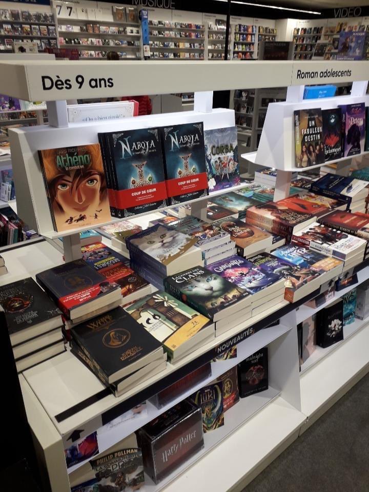 S_Noirjean's tweet photo. @Nabojafr aujourd’hui coup de cœur en librairie ! Mais également Baba Yaga 👍 Bravo pour ta publication. !  Une autrice de talent, une conteuse pour petits et grands. Encore toutes mes félicitations https://t.co/DNQN8YRYLH