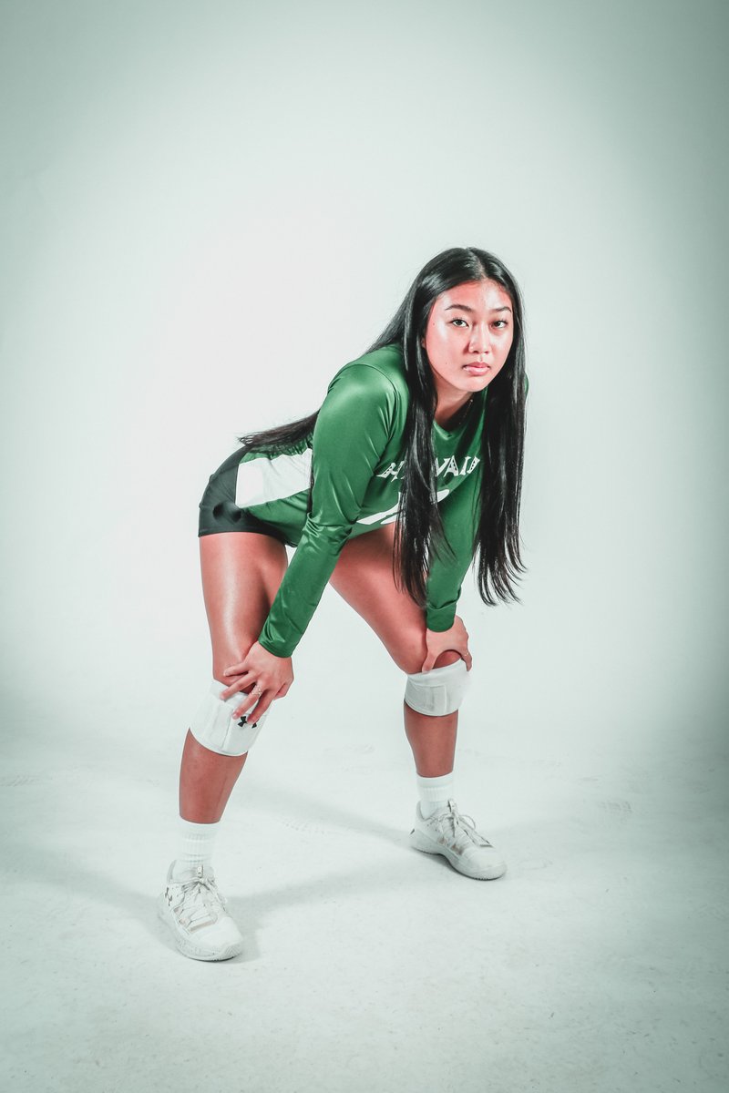 HawaiiWVB's tweet photo. Game faces 🔛 for 𝐇𝐎𝐌𝐄𝐂𝐎𝐌𝐈𝐍𝐆!

#GoBows https://t.co/spEHKN2WLw