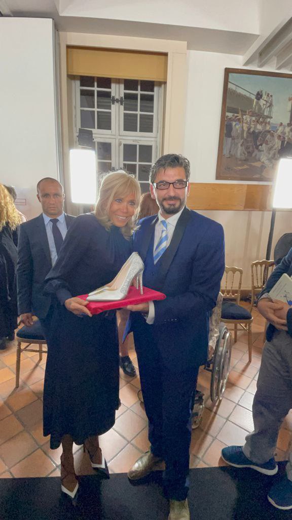 The president of France wife, the First Lady Miss Macron 

Posing with custom made shoes #BabyDoge shoes at Paris Fashion week! 

What is brewing in France? 🤔

#fashionweek #FW21 #Mode #Shoes #antoniovietri #babydogecoin #crypto #doge