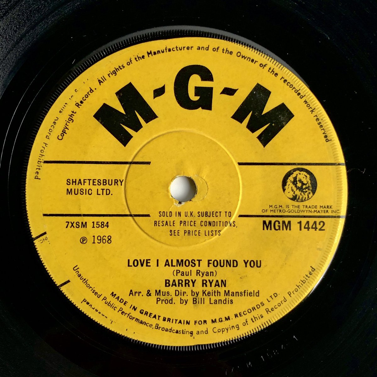 Parlogram's tweet image. The rarely heard but truly worthy ‘b’ side to ‘Eloise’. #barryryan  Barry Ryan-Love I Almost Found You. youtu.be/7EaA0YHdv3I via @YouTube