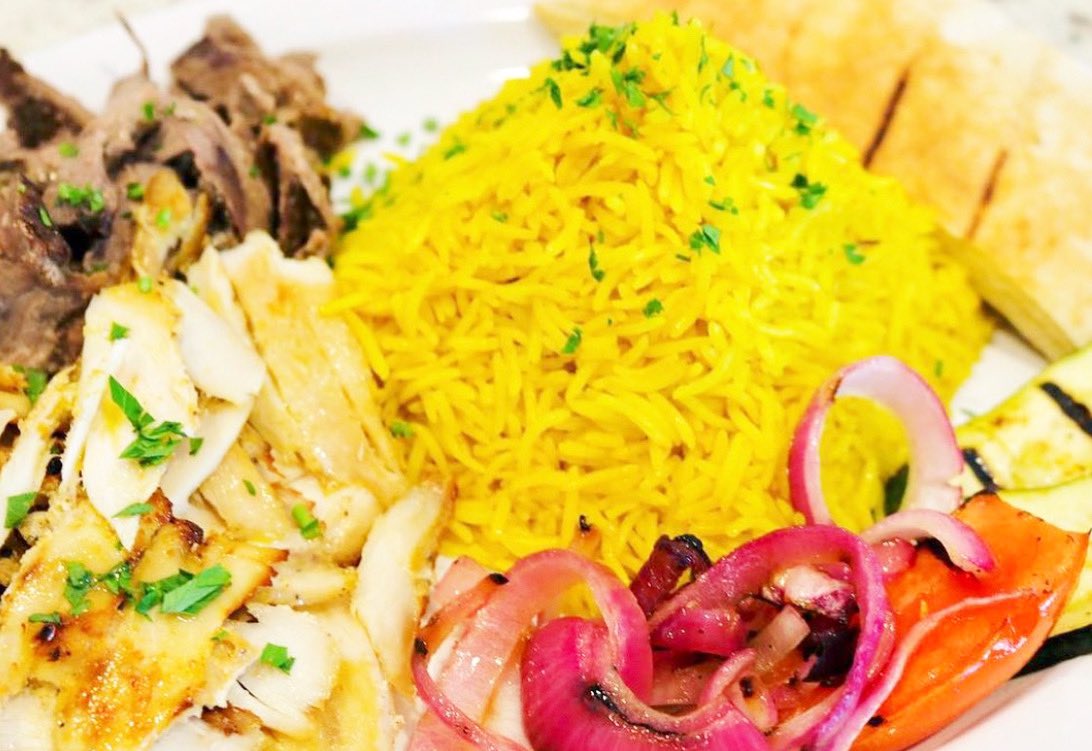 Our plated #pitaparlor dinner entrees are calling your name! Order one tonight at pitaparlorchicago.com 
.
.
.
#logansquare #pitaparlorcatering #pitaparlorchicago #pitaparlorlogansquare #logansquarechicago #chicagorestaurants #chicagofoodscene