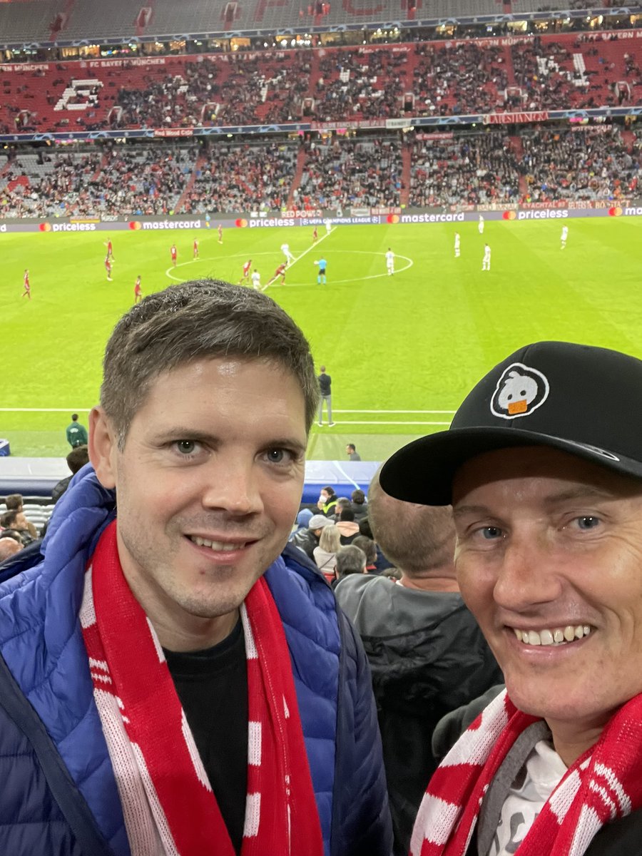 msuemmchen's tweet photo. Bayern - Kiew 5:0 #CL Danke @deutschetelekom fรผr den super Fussballabend ๐ ๐๐#partner2partner #CSP2 #Azure #cloudnative @martin_jib @whiteduck_gmbh https://t.co/tAAB48HRBk