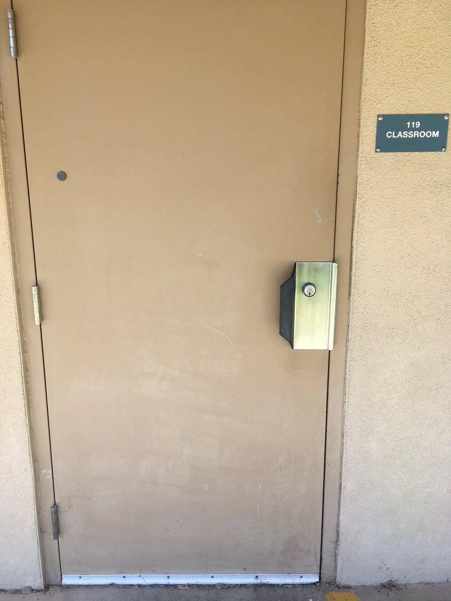 You can do these fun Venn diagram problems based on <a href="/mrbartonmaths/">Craig Barton</a> at "Home" or at "School"! Where in <a href="/PowayUnified/">Poway Unified</a> are we? #mathwalk #sandiegomath #sidewalkmath bit.ly/mathwalks2021