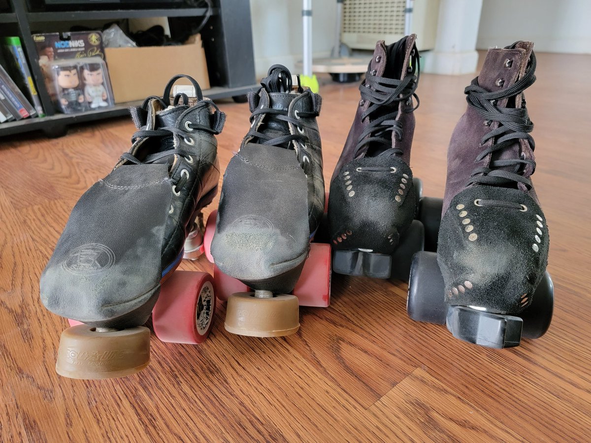 Well loved skates seldom stay pretty. 🖤