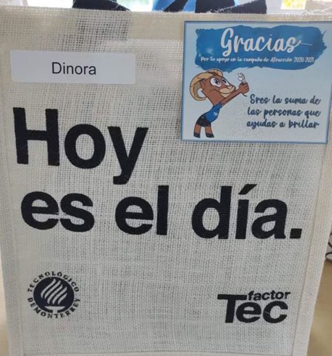sdinorae's tweet photo. Hoy llegó esta cosita 🥲 “Soy la suma de las personas que ayudó a brillar” #FactorTec #Docente https://t.co/RoTBs5vgnQ