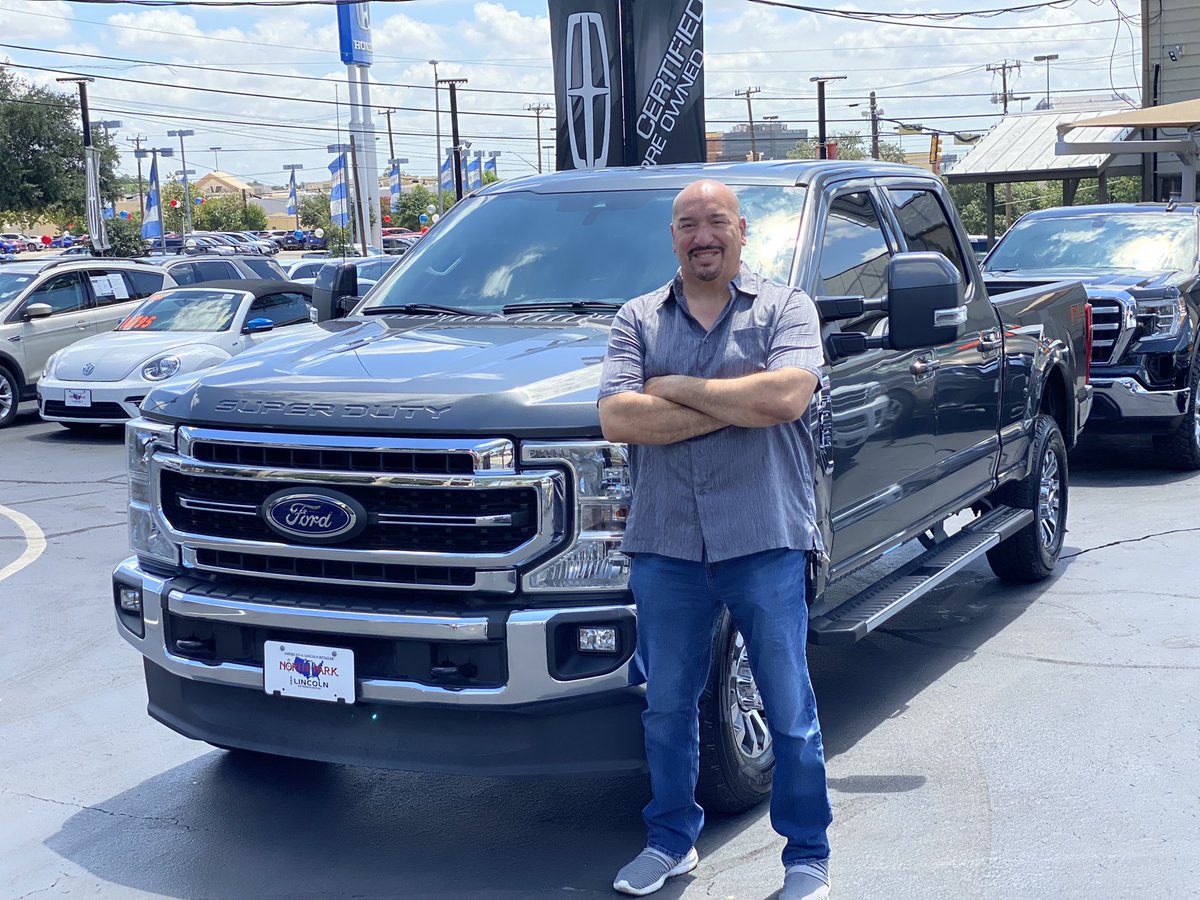 guillermo_pro's tweet photo. @asmirnov12 hi André! Love TFLT!  I bought my very own 7.3 Godzilla because of your Super Tremor Project!!  Q: do you recommend replacing all 8 coil wires with upgraded wires? No issues at 29,994 miles https://t.co/U1CGLQ8SK0