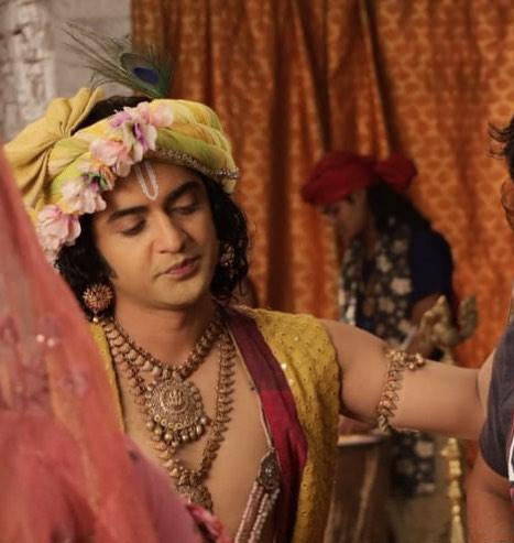 p_se_priyanka_'s tweet photo. Your little step to help someone Helps many.. thank you you encourage us every possible way, making us a better person..
@Beatking_Sumedh 🕊️
Take Care Love❤️
#33DaysLeft
#OurSunshinesBdayCountdown https://t.co/RwLH1xwCy1