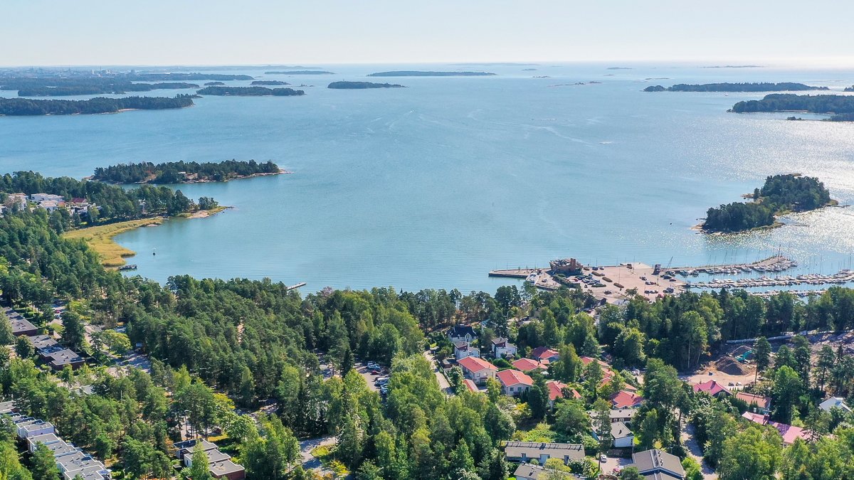 Kolmen pankin edustajistot tekivät tänään historiallisen päätöksen. OP Itä-Uusimaa, OP Uusimaa ja OP Helsinki yhdistyvät ja Uudellemaalle syntyy uusi vahva osuuspankki. Tarjoamme jatkossa entistä paremmin laajat palvelut asiakkaillemme koko Uudenmaan alueella.