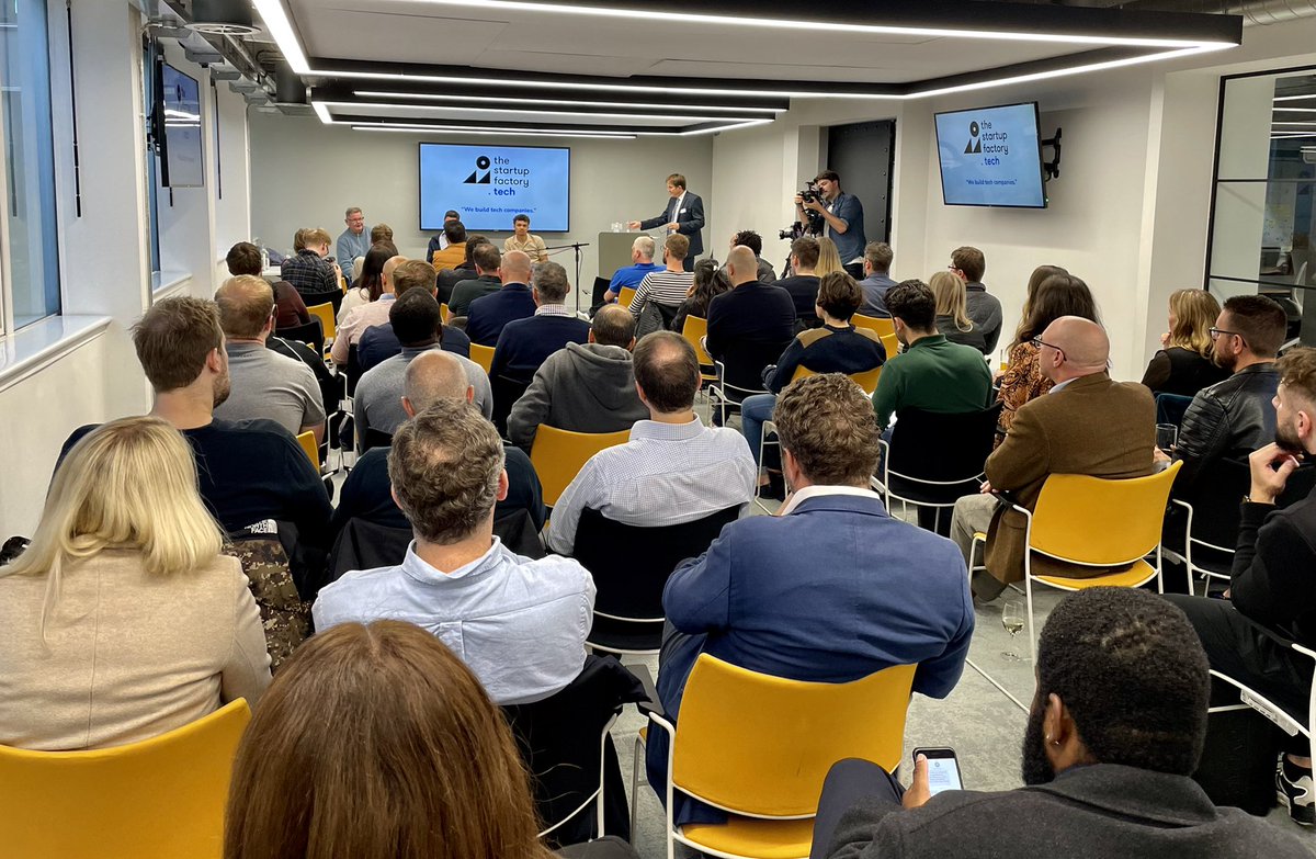 BlockRocketTech's tweet image. At the @realTSFtech book launch with @guyremond @ianbrookes01 @BermansLaw @FuzzyLabsAI @KnownOrigin_io 

#startups
