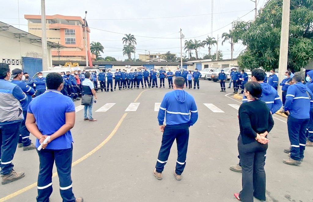 #ActividadesComité| El secretario general de @Sitraoro, Tlgo. <a href="/LuisLapo3/">Luis Lapo</a> socializando la situación actual de los problemas laborales y dialogando sobre las reformas laborales contenidas en el proyecto de Ley de Creación de Oportunidades.